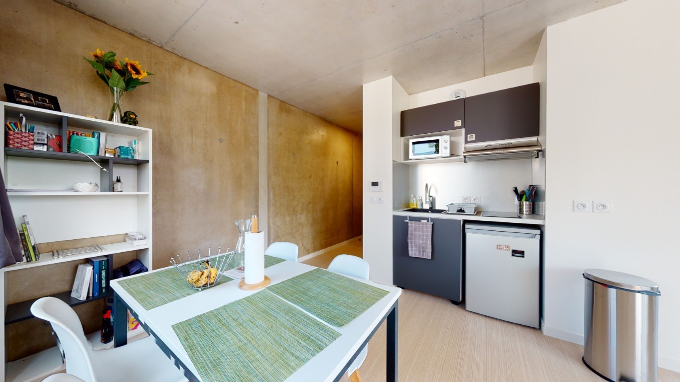 Cuisine équipée d’un logement étudiant Artemisia à Montpellier.