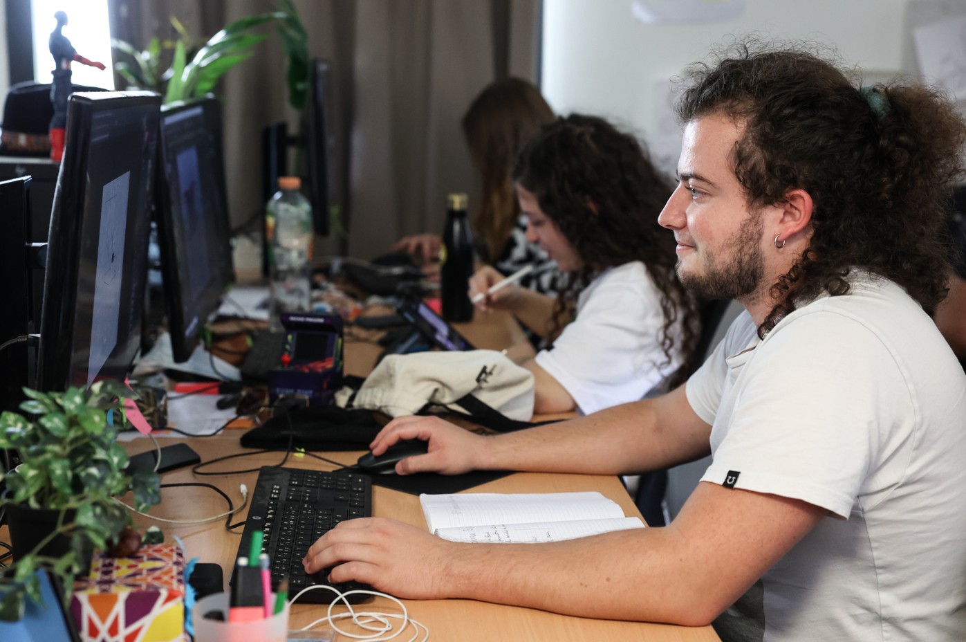 ESMA 3D Toulouse students working on digital and 3D modelling projects