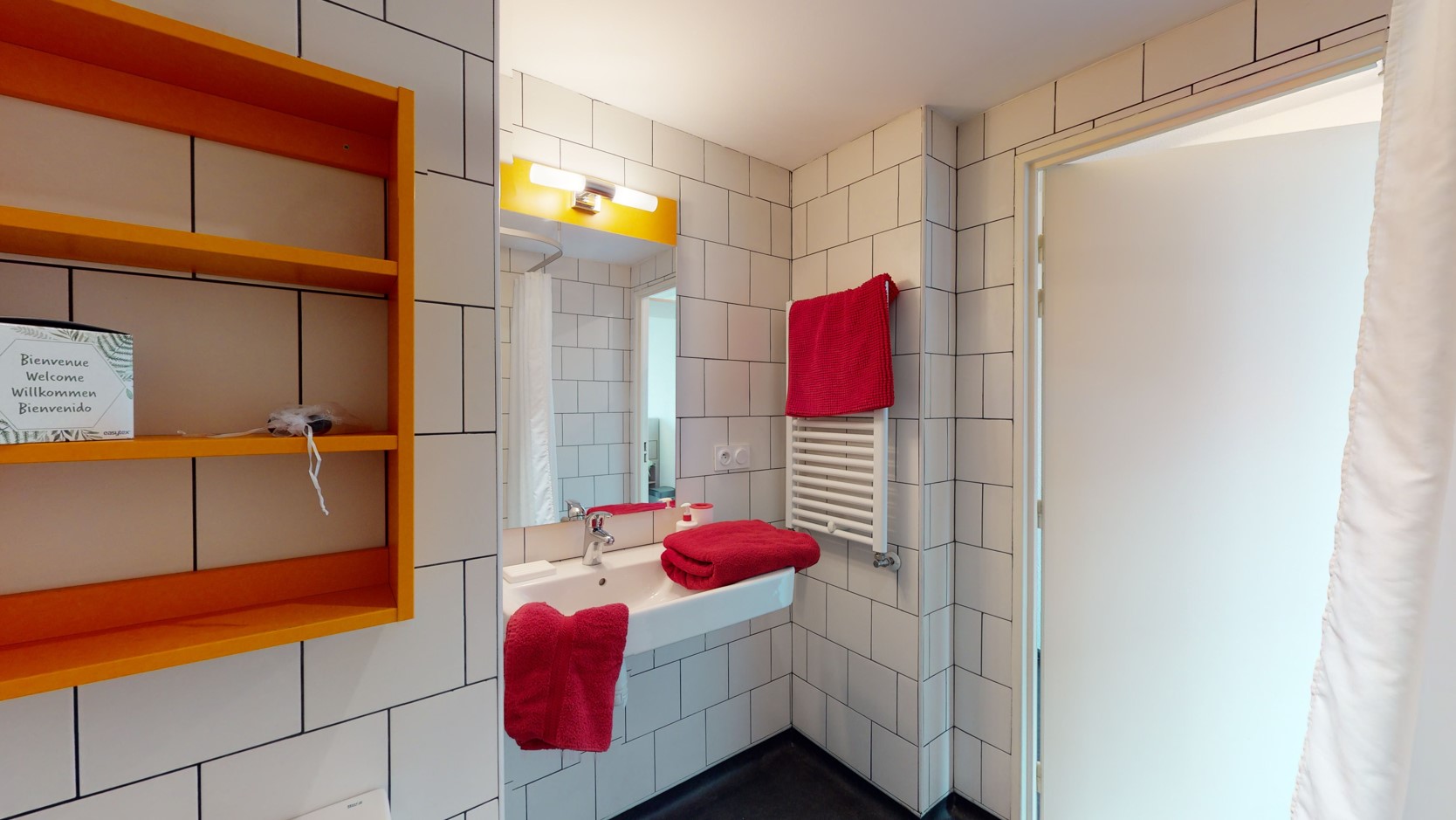 Modern student bathroom in the Artemisia residence in Nantes